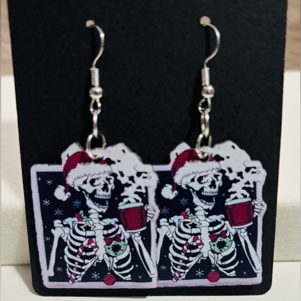 🎁Festive Skeleton Santa Earrings